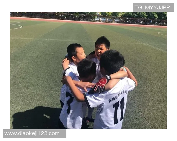 2000年代初期足球巨星风云人物回顾与时代变迁分析