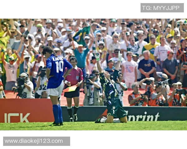 天下足球星光璀璨无数却依然不问前行者辛勤足迹